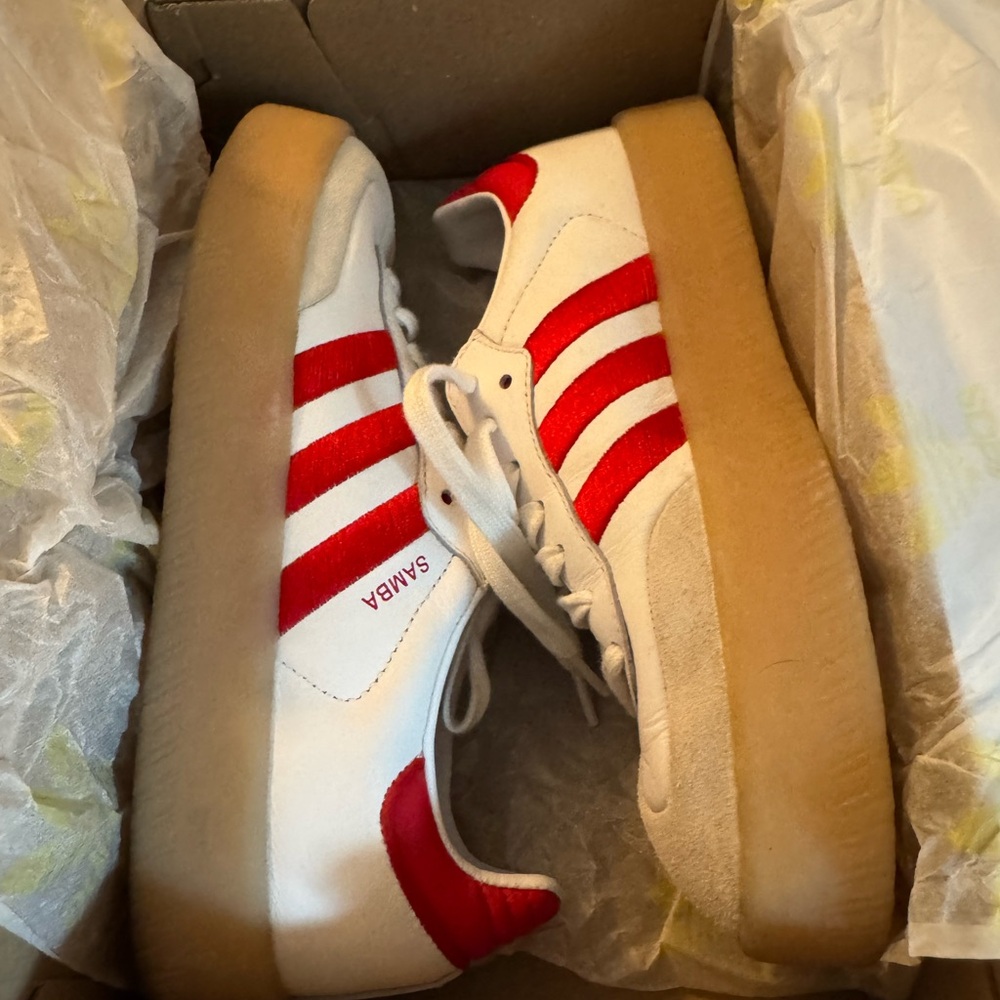 Adidas Women’s Red and White Classic Sambae - Picture 2 of 5